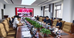 大唐(西安)熱力有限公司考察組參觀(guān)考察長(cháng)輸項目