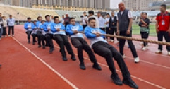 集團(tuán)公司拔河隊(duì)在市職工運(yùn)動(dòng)會(huì)上奪冠